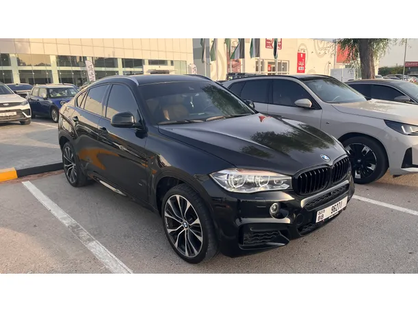 2019 بي ام دبليو X6 في راس الخیمة