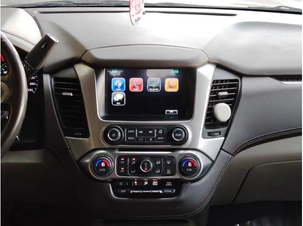 Car image 17