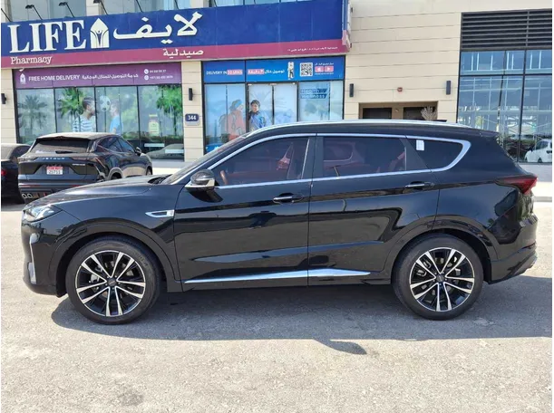 Car image 8