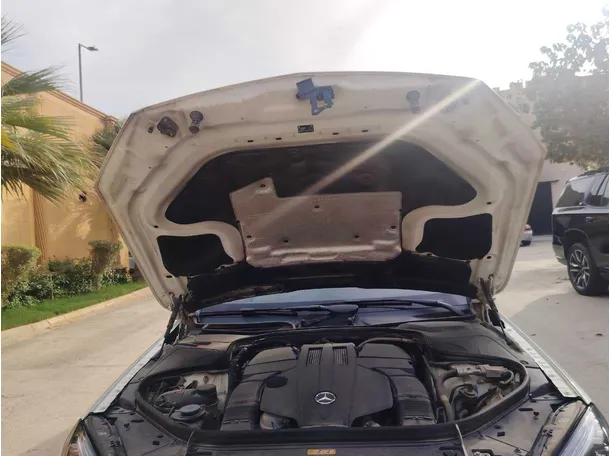 Car image 43