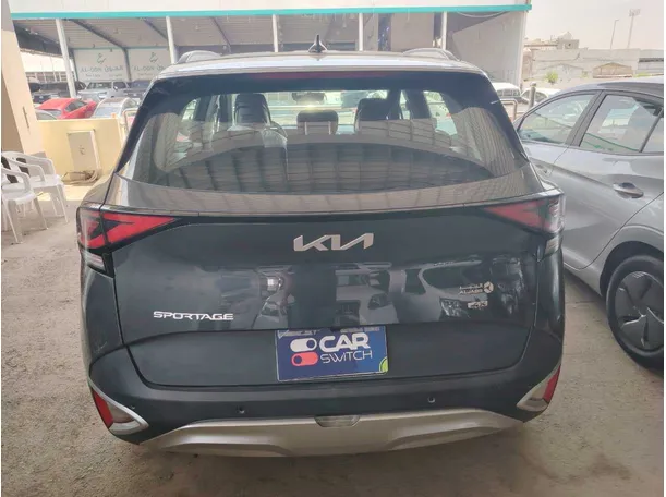 Car image 6