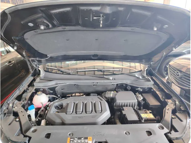 Car image 30