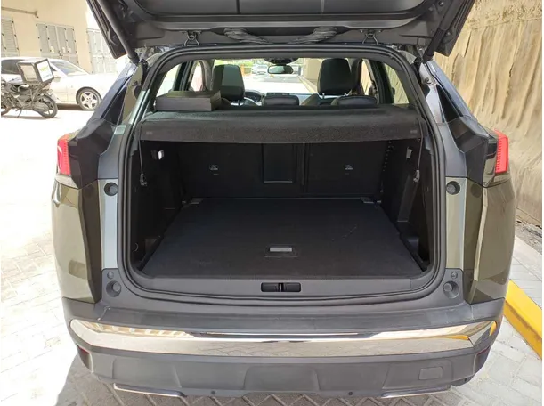 Car image 20