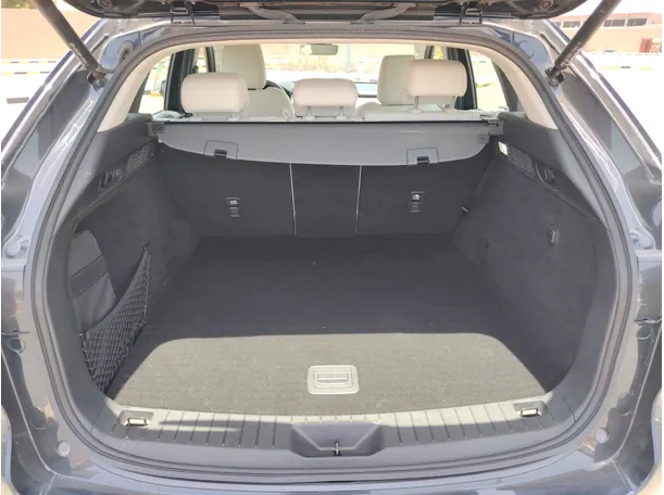Car image 25