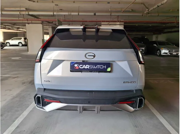 Car image 6