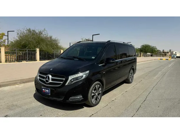 2017 Mercedes V250 in KSA