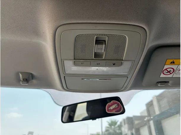 Car image 24