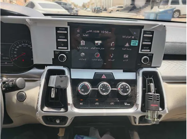 Car image 25