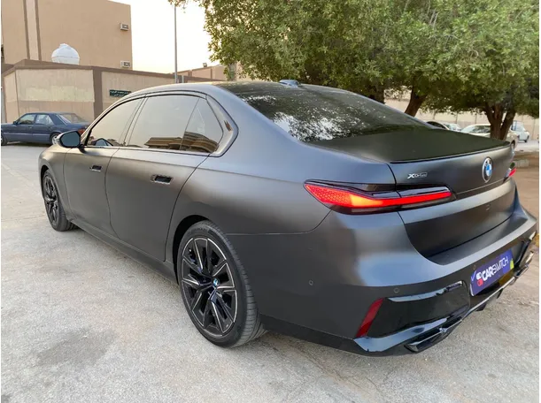 Car image 8