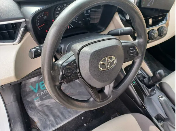 Car image 17