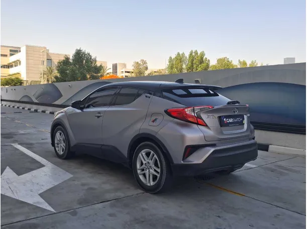 Car image 7