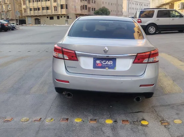 Car image 6