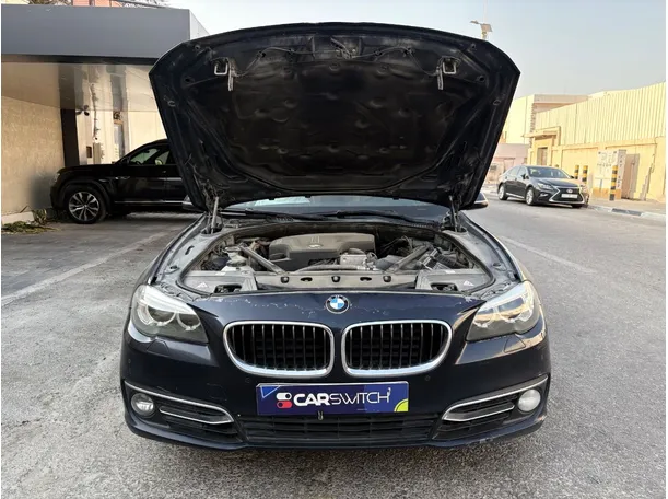 Car image 25