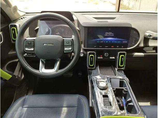 Car image 17