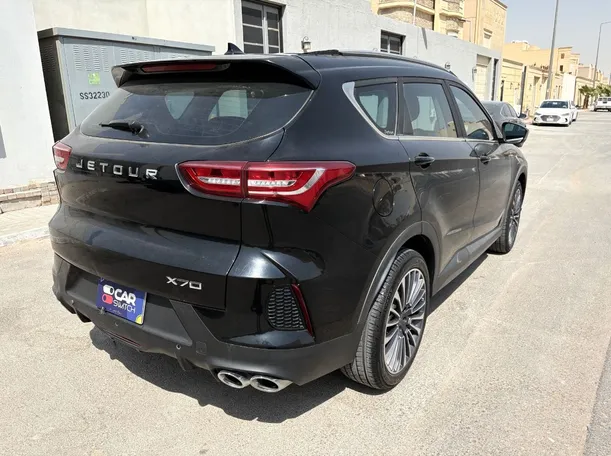Car image 5