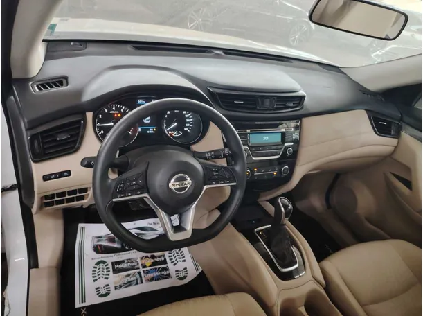 Car image 17