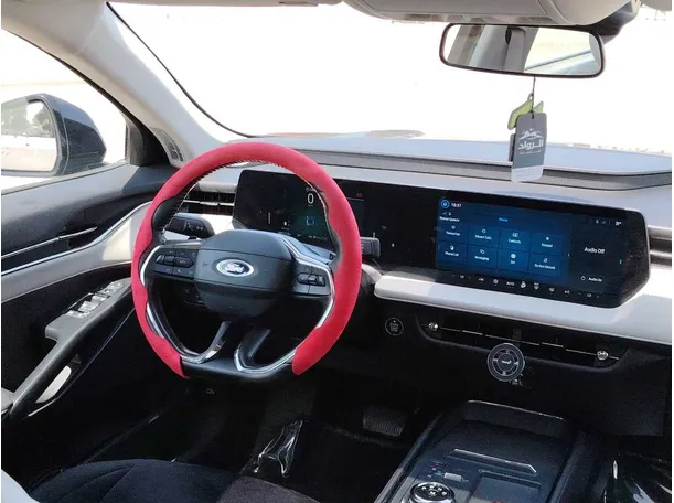 Car image 23