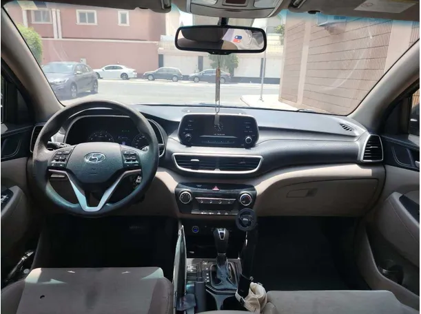 Car image 22