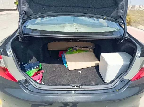 Car image 30