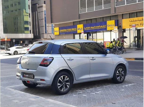 Car image 7