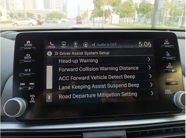 Car image 23