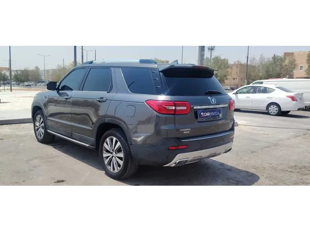 Car image 7