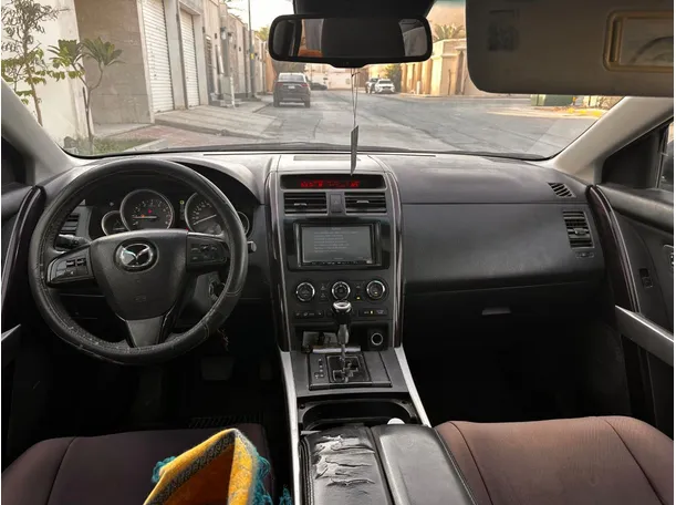 Car image 15