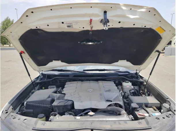 Car image 38