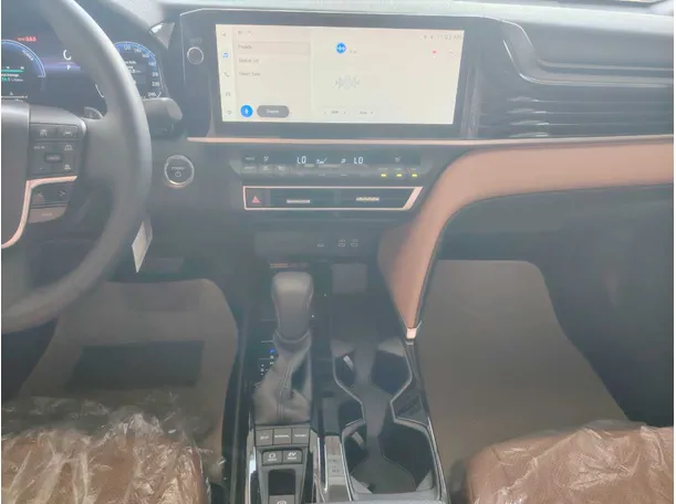 Car image 27