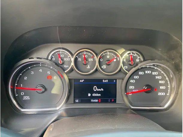 Car image 17