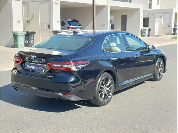 Car image 7
