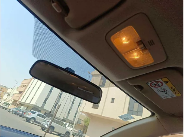 Car image 26