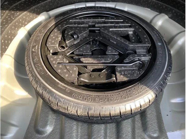 Car image 22