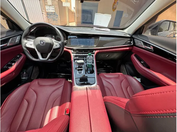 Car image 15