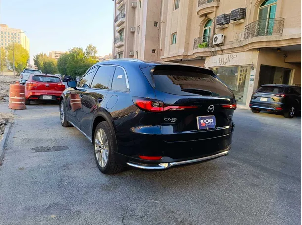 Car image 7