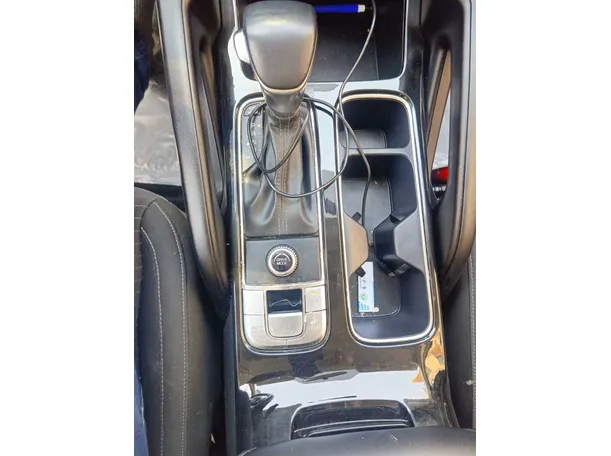 Car image 23
