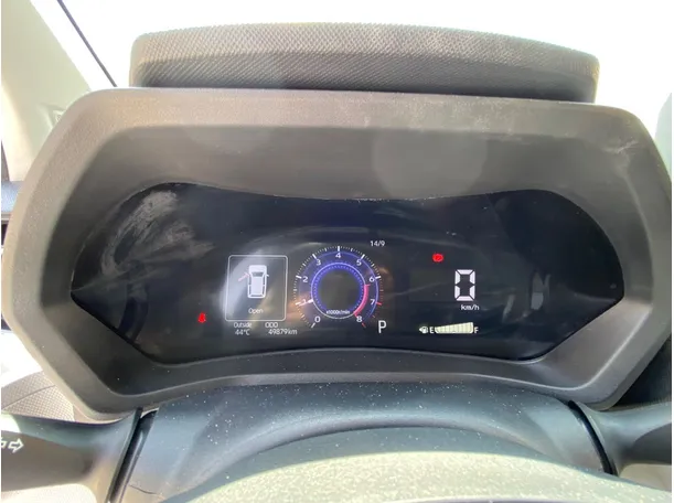 Car image 18