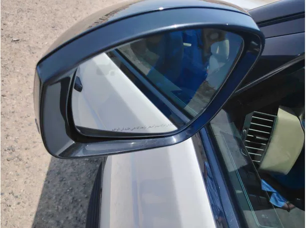 Car image 36