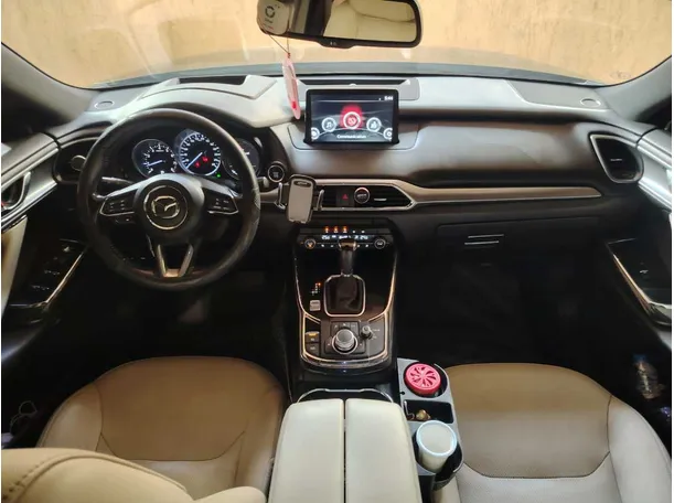 Car image 21