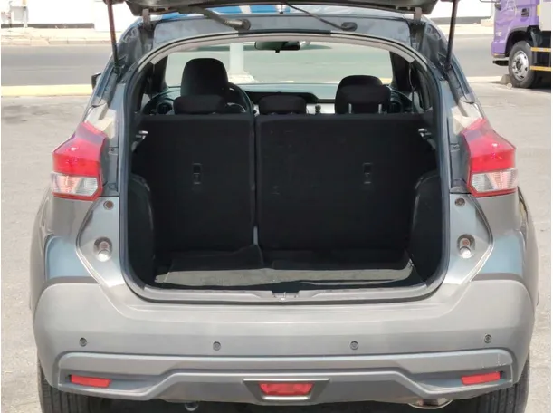 Car image 22