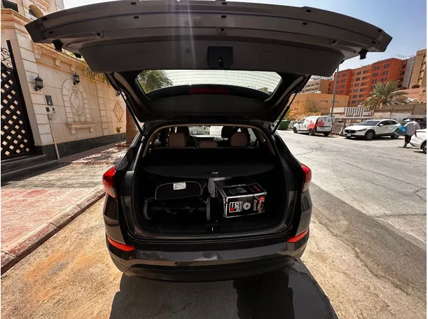 Car image 21