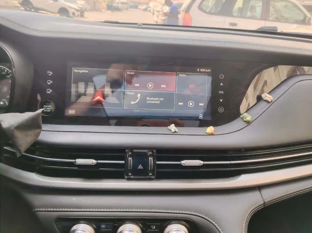 Car image 27