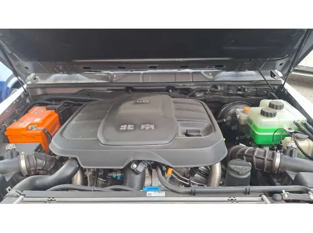 Car image 10