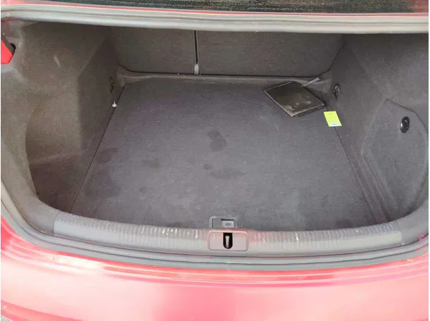Car image 27