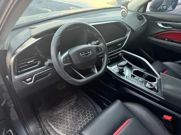 Car image 7