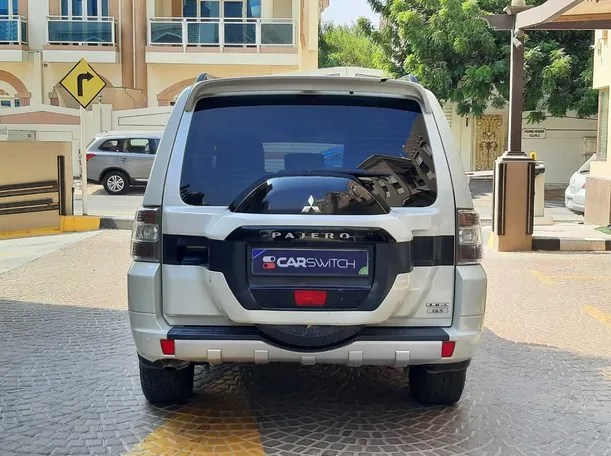 Car image 6