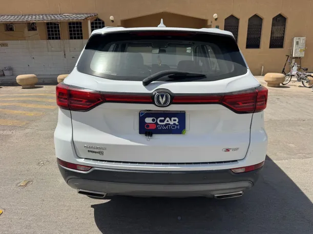 Car image 6