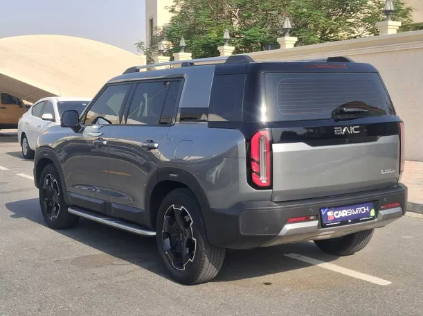 Car image 7