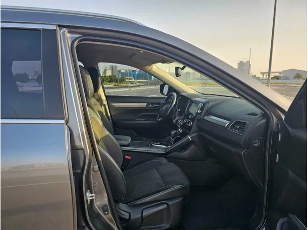 Car image 17