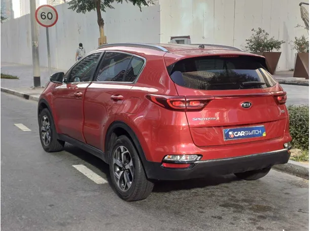 Car image 5